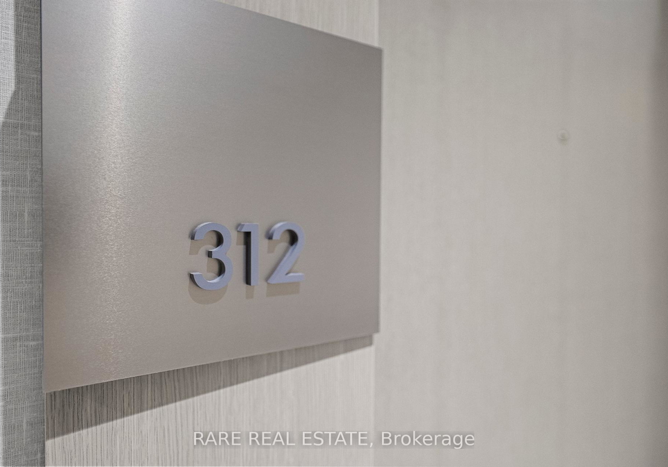 1-edgewater-drive-toronto-ontario-c12465353