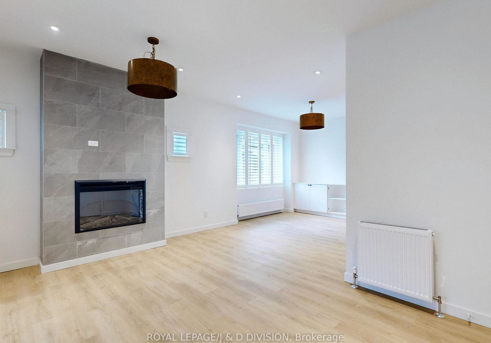 17-humewood-drive-toronto-ontario-c12465462