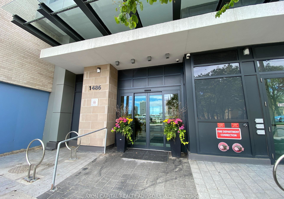 1486-bathurst-street-toronto-ontario-c12465705