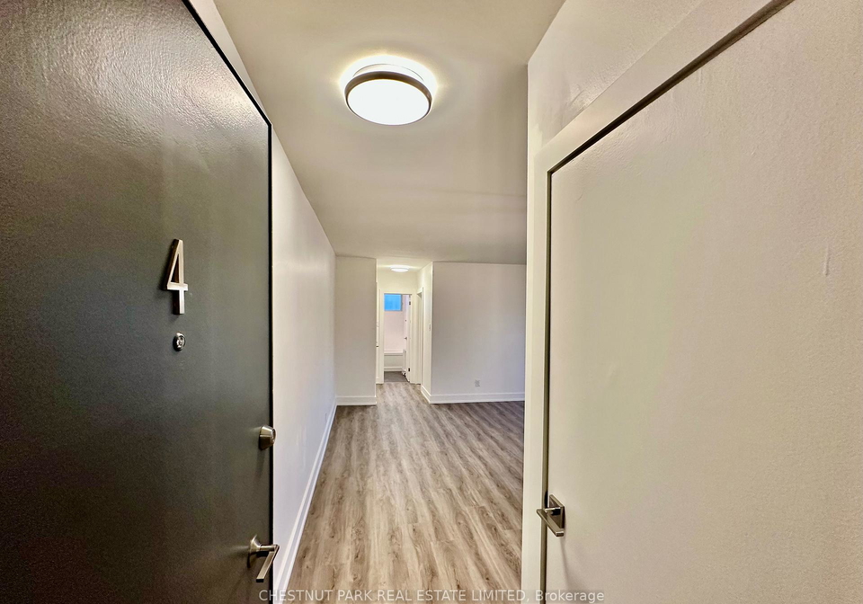 8-wingreen-court-north-york-ontario-c12465950