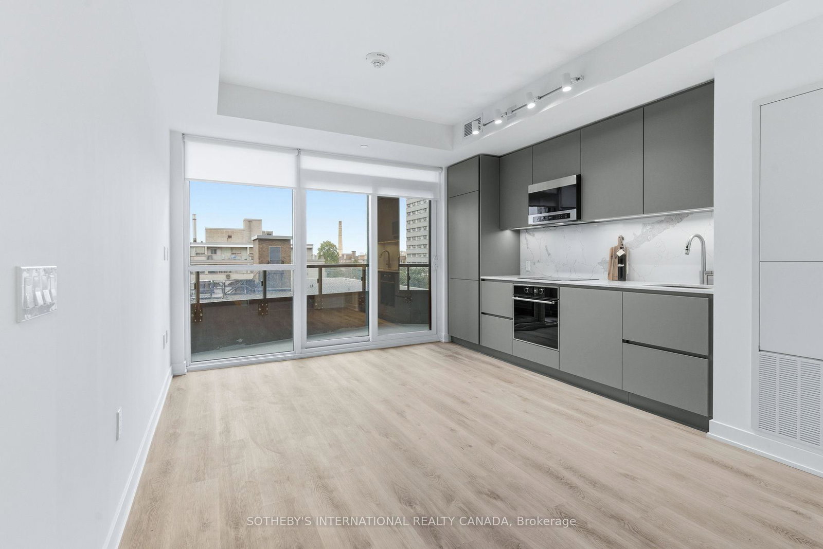 110-broadway-avenue-toronto-ontario-c12466258