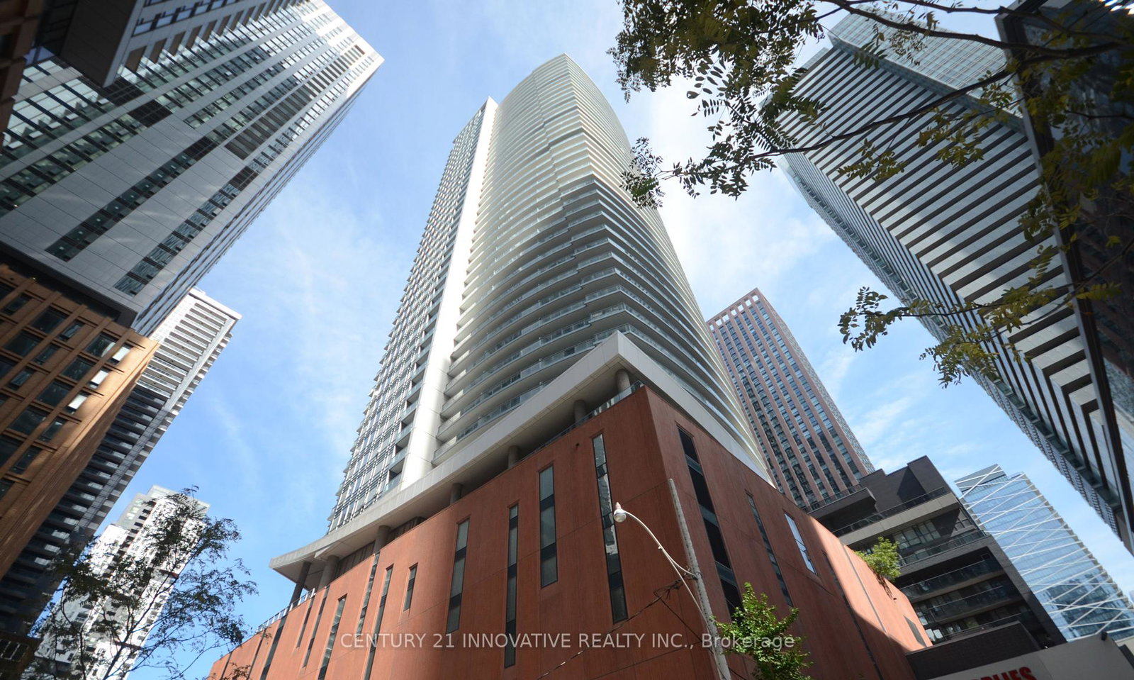 21-widmer-street-toronto-ontario-c12466333