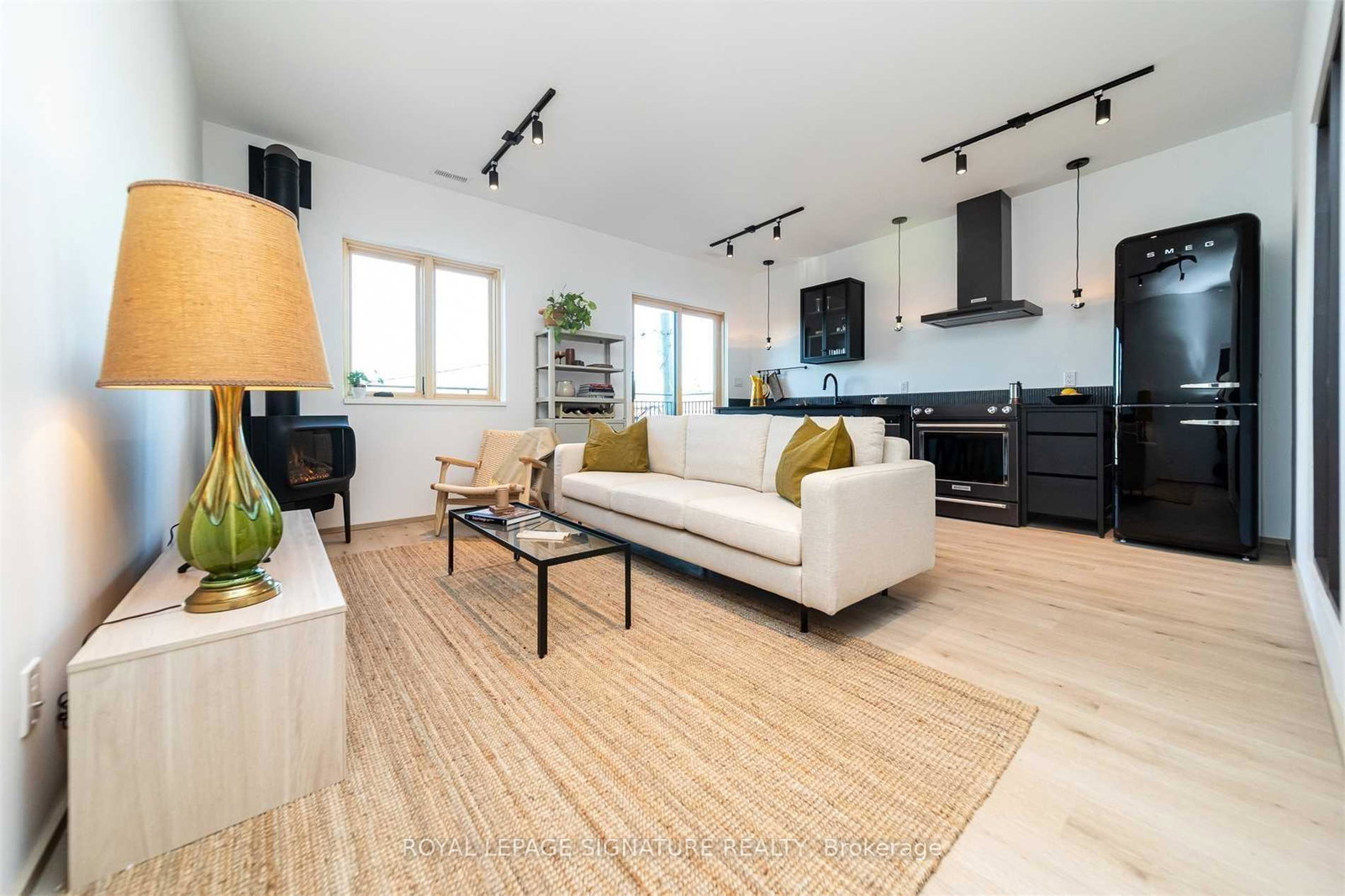 36-geary-avenue-toronto-ontario-c12466503