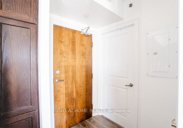 701-sheppard-avenue-w-toronto-ontario-c12466506