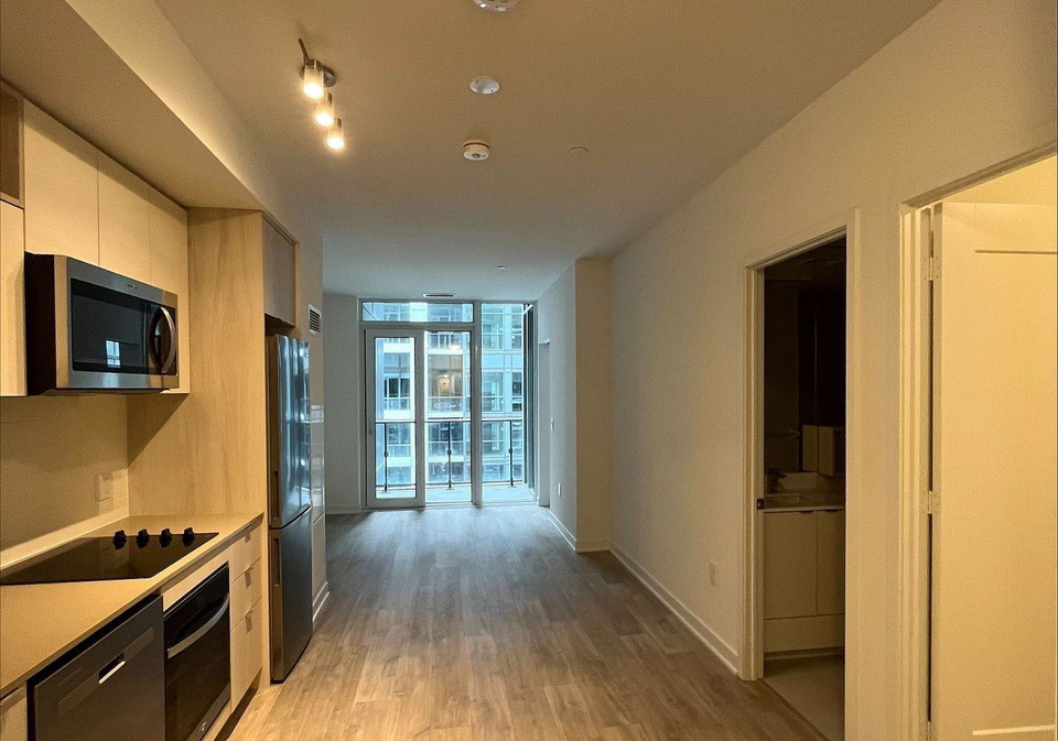 60-princess-street-toronto-ontario-c12466779
