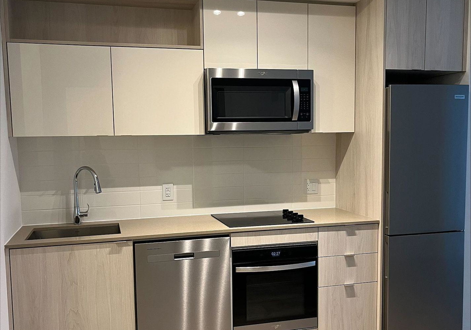 60-princess-street-toronto-ontario-c12466779