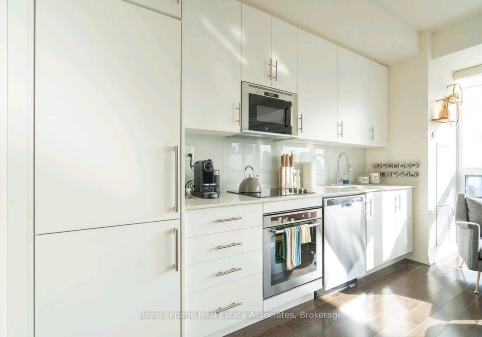 460-adelaide-street-e-toronto-ontario-c12466872