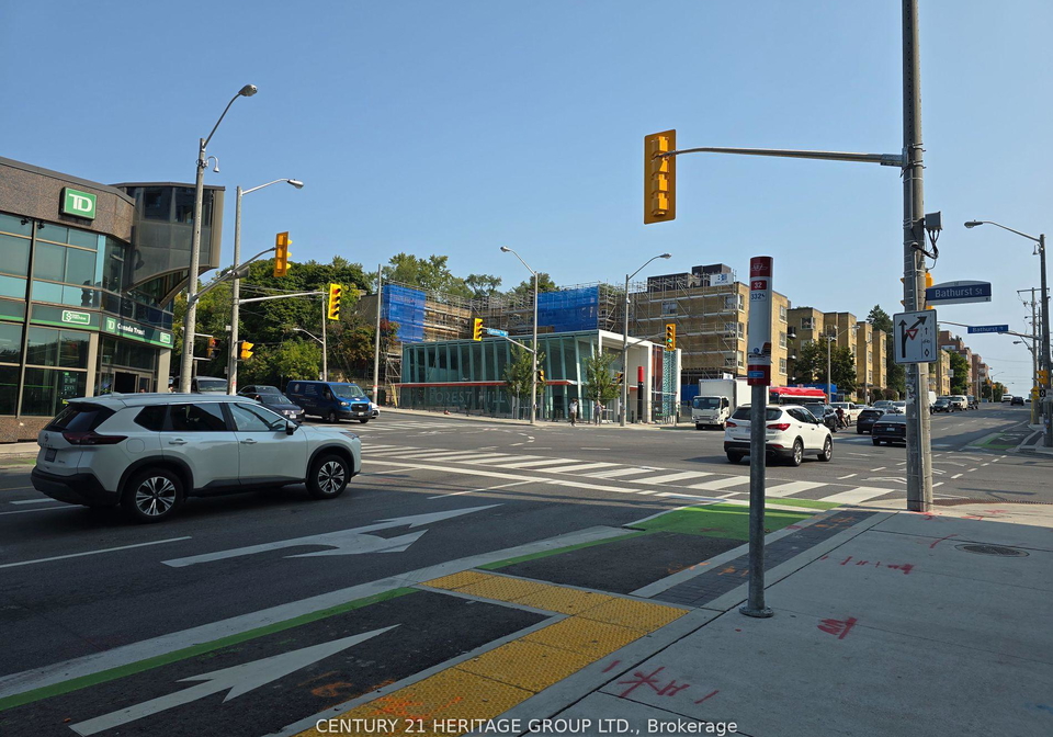 2020-bathurst-street-toronto-ontario-c12467088
