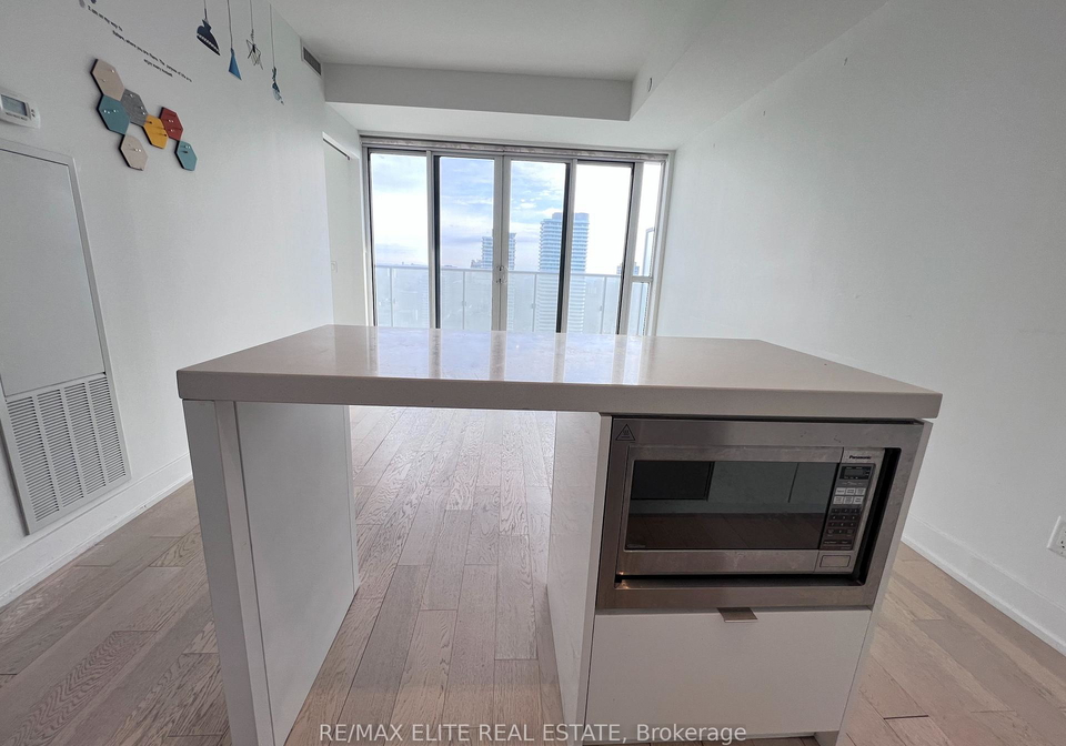 7-grenville-street-toronto-ontario-c12467267