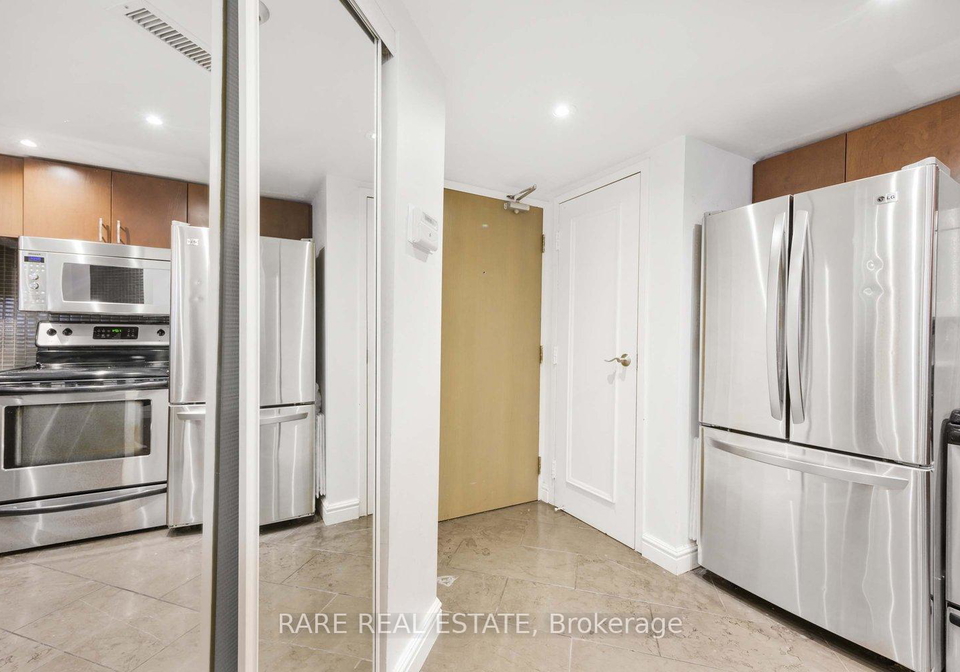 1001-bay-street-toronto-ontario-c12467336