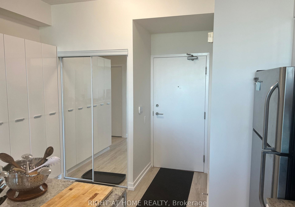 33-singer-court-north-york-ontario-c12467382
