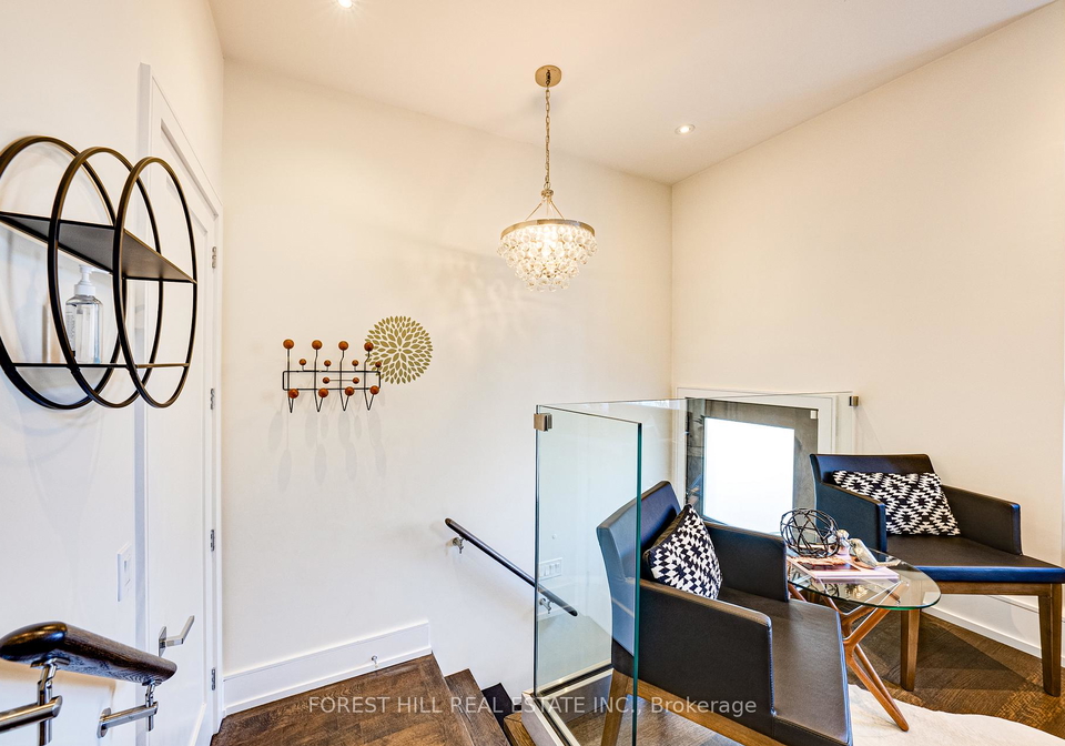 15a-roslin-avenue-toronto-ontario-c12467560