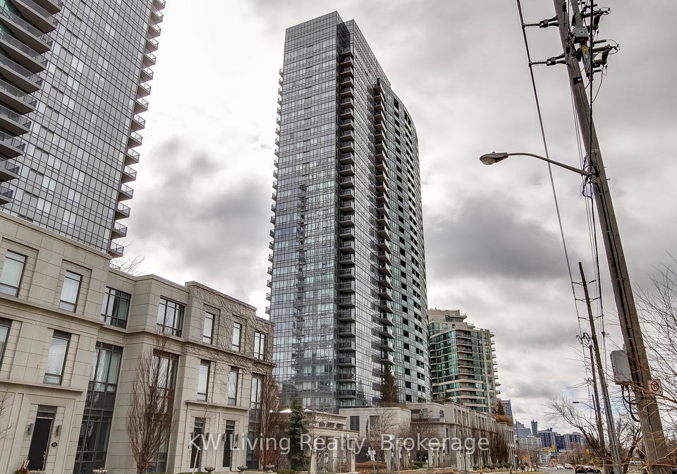 15-greenview-avenue-toronto-ontario-c12467642