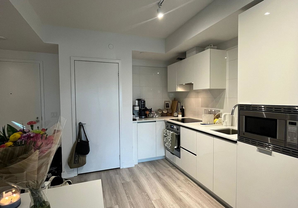 121-st-patrick-street-toronto-ontario-c12468259