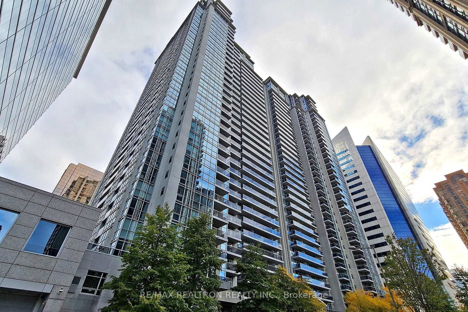 4978-yonge-street-toronto-ontario-c12468538