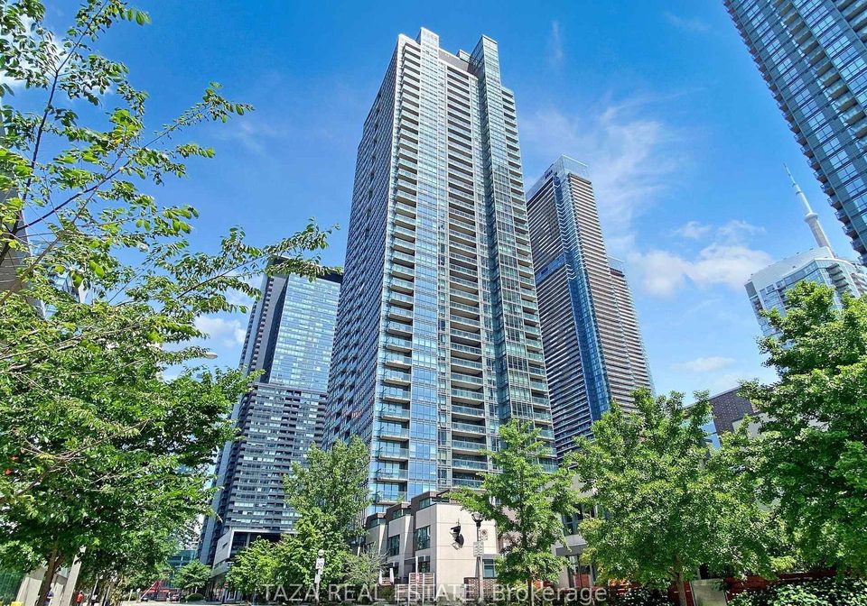 15-fort-york-boulevard-n-toronto-ontario-c12468977