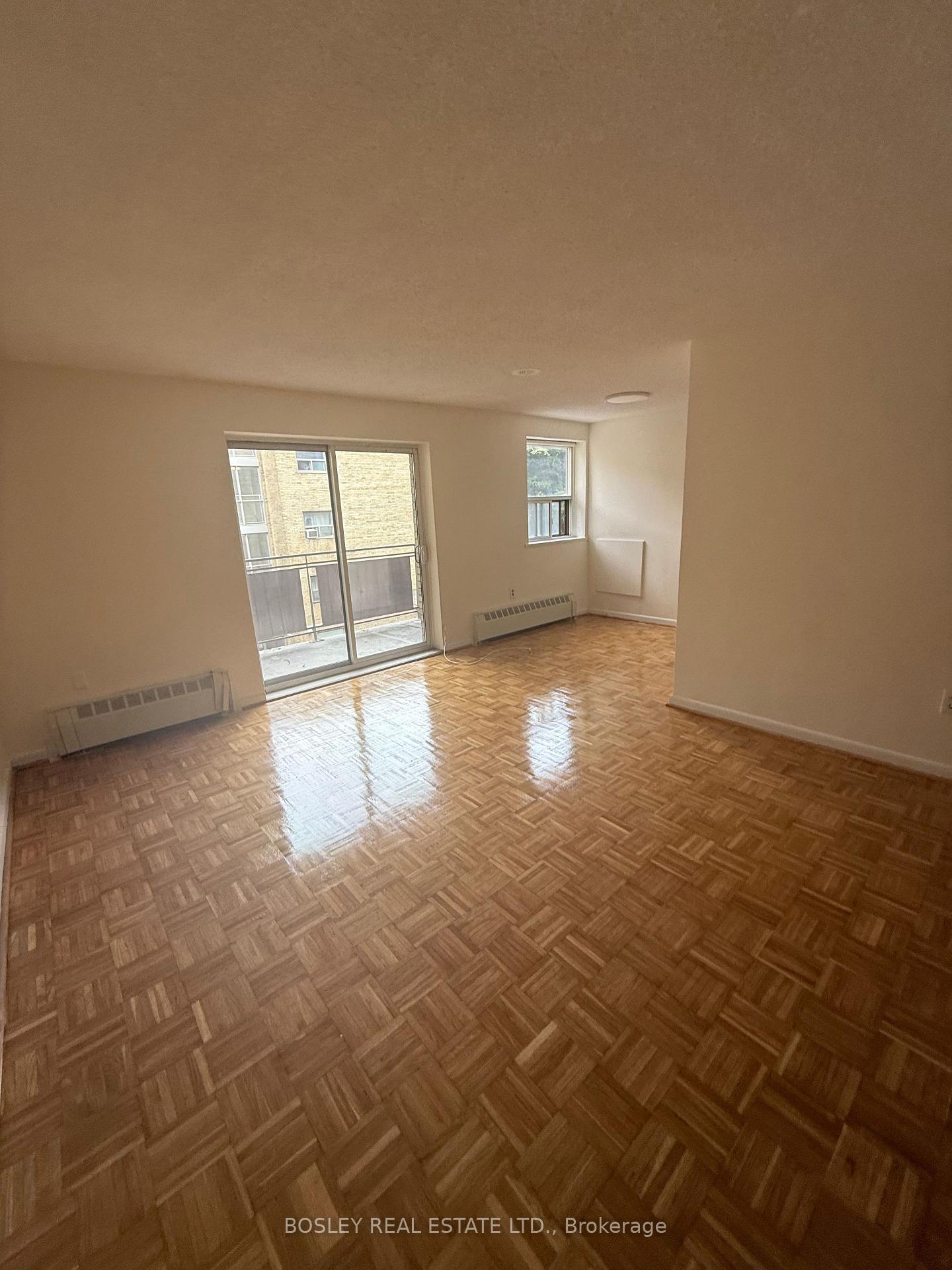 972-eglinton-avenue-e-east-york-ontario-c12469024