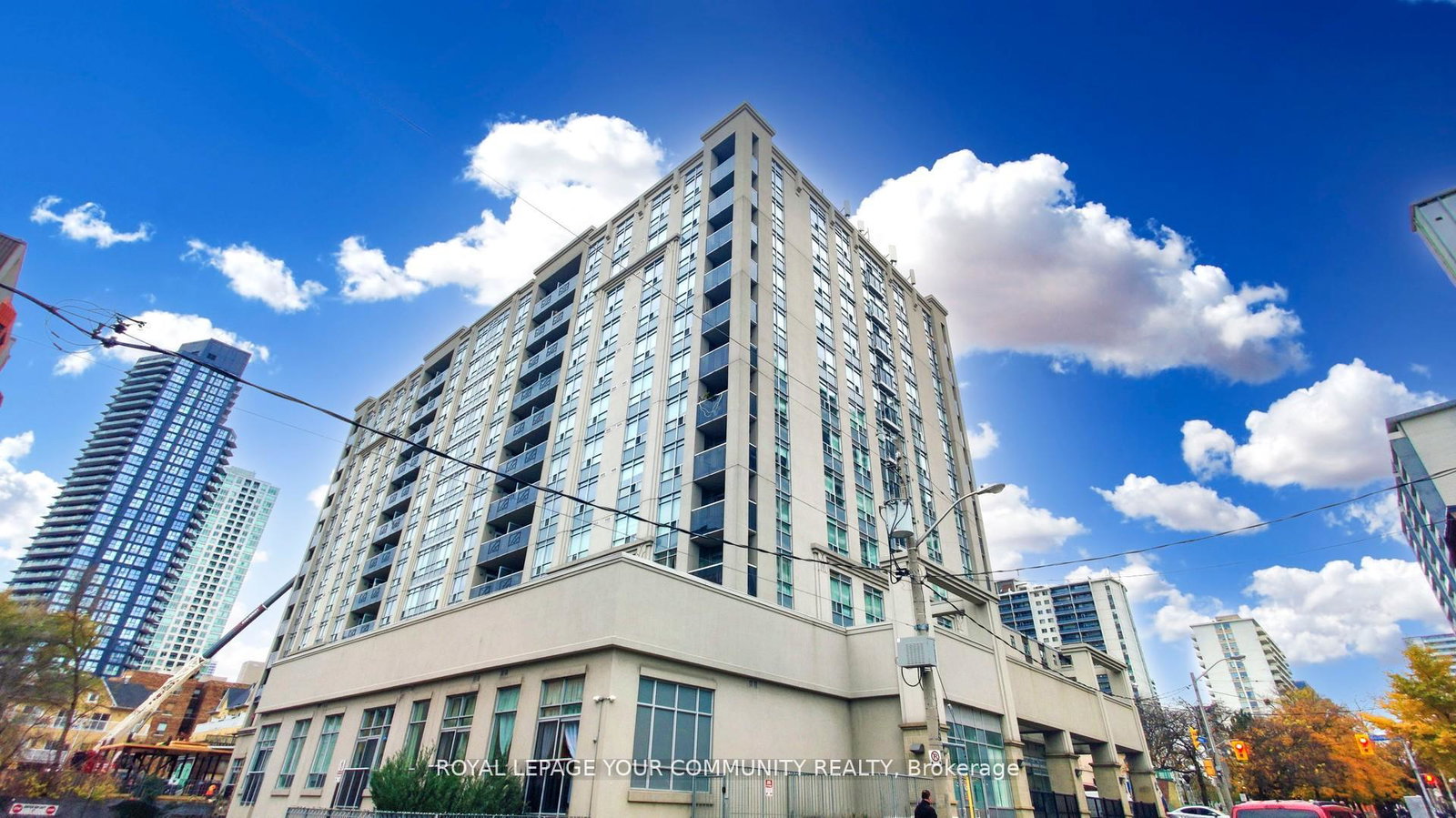225-wellesley-street-toronto-ontario-c12469217