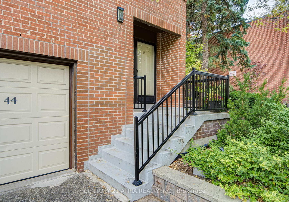 44-song-meadoway-north-york-ontario-c12469534