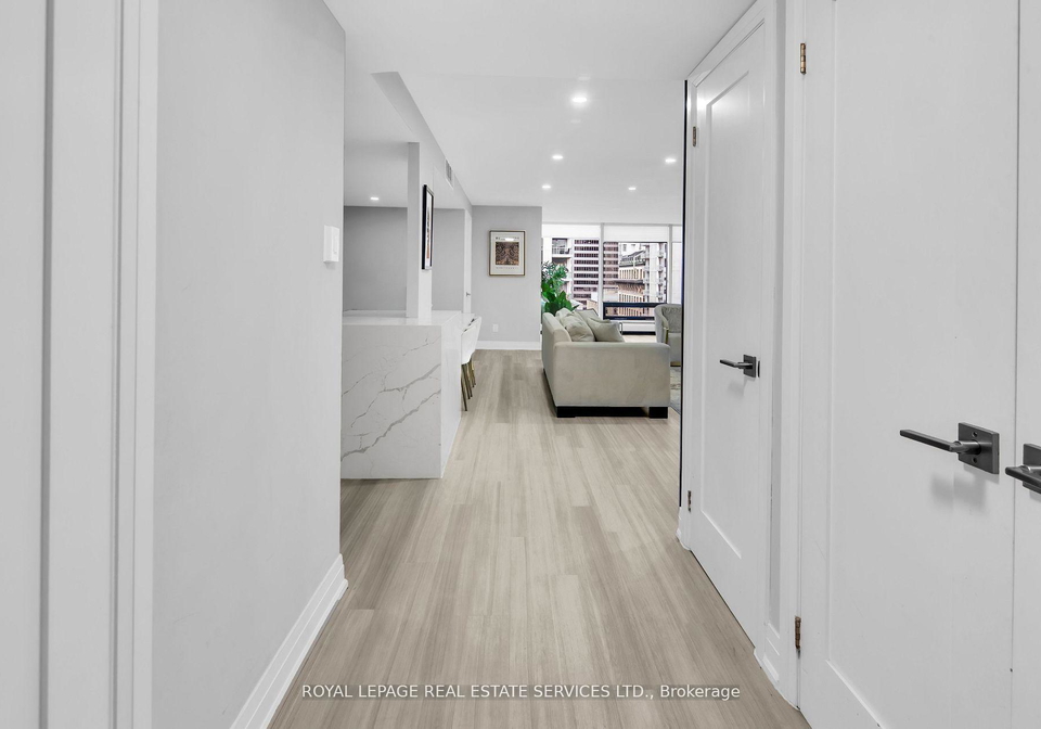 30-wellington-street-e-toronto-ontario-c12469730