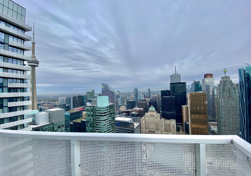 88-harbour-street-toronto-ontario-c12469767