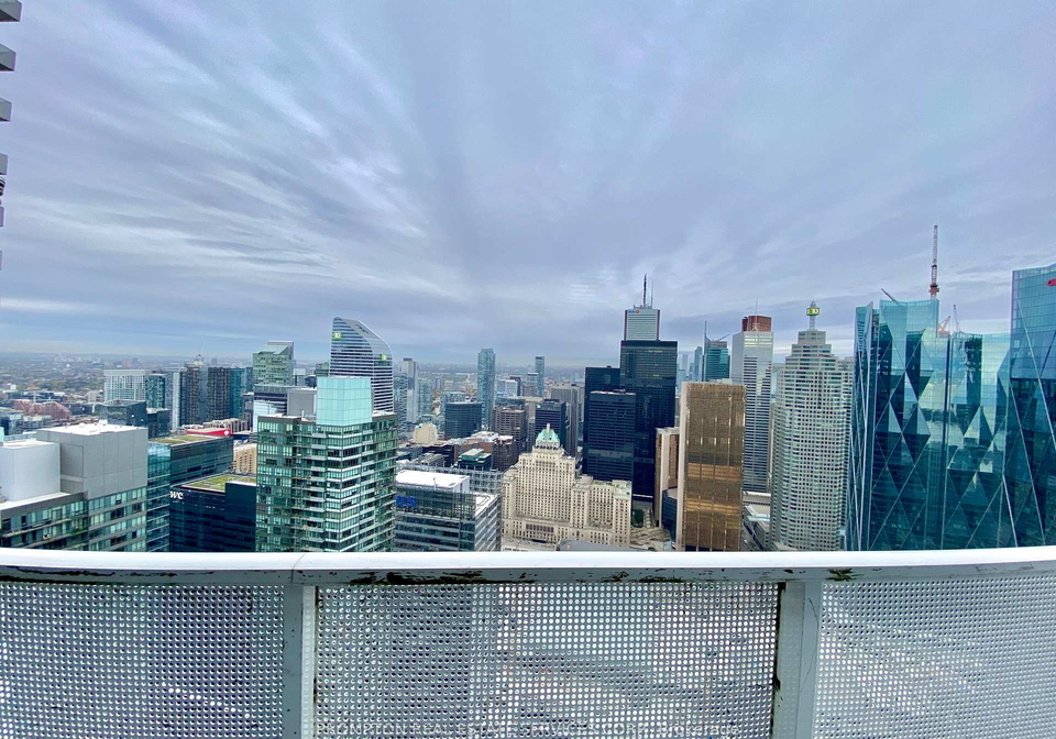 88-harbour-street-toronto-ontario-c12469767