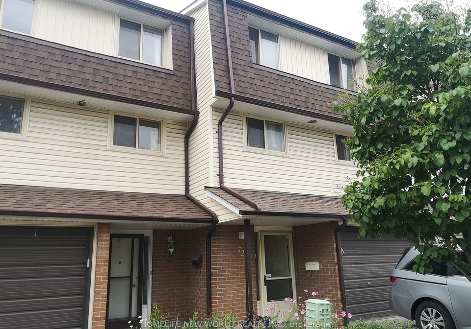 72-yellow-birchway-north-york-ontario-c12469843