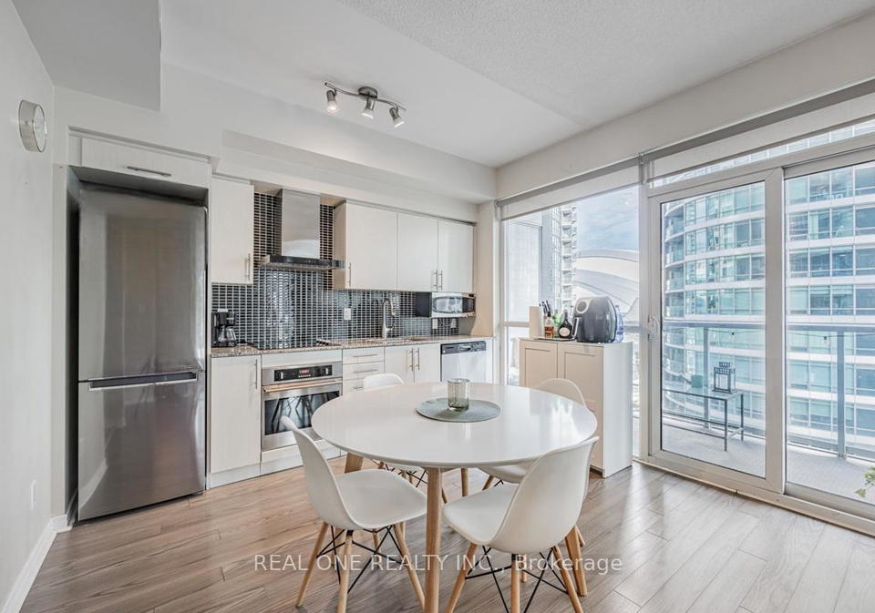 352-front-street-w-toronto-ontario-c12469848
