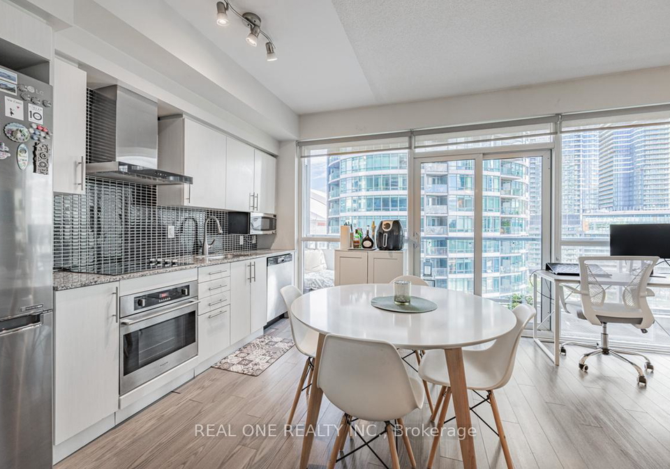352-front-street-w-toronto-ontario-c12469848