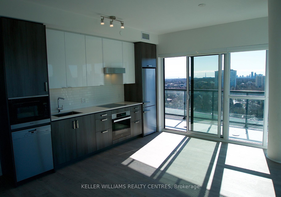 11-lillian-street-toronto-ontario-c12469892