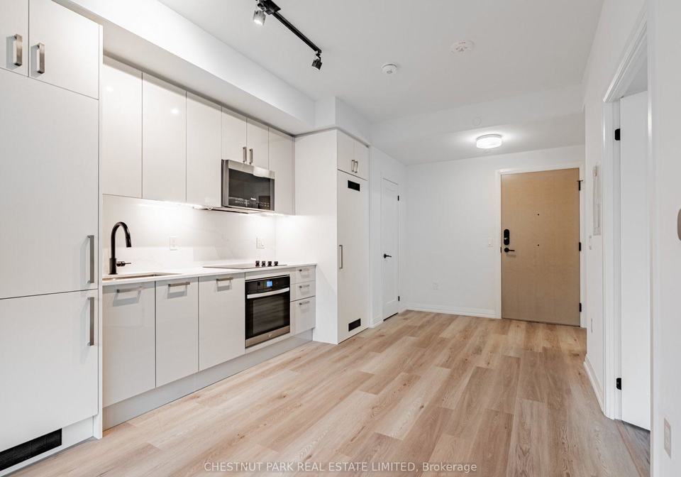 280-dundas-street-w-toronto-ontario-c12470033