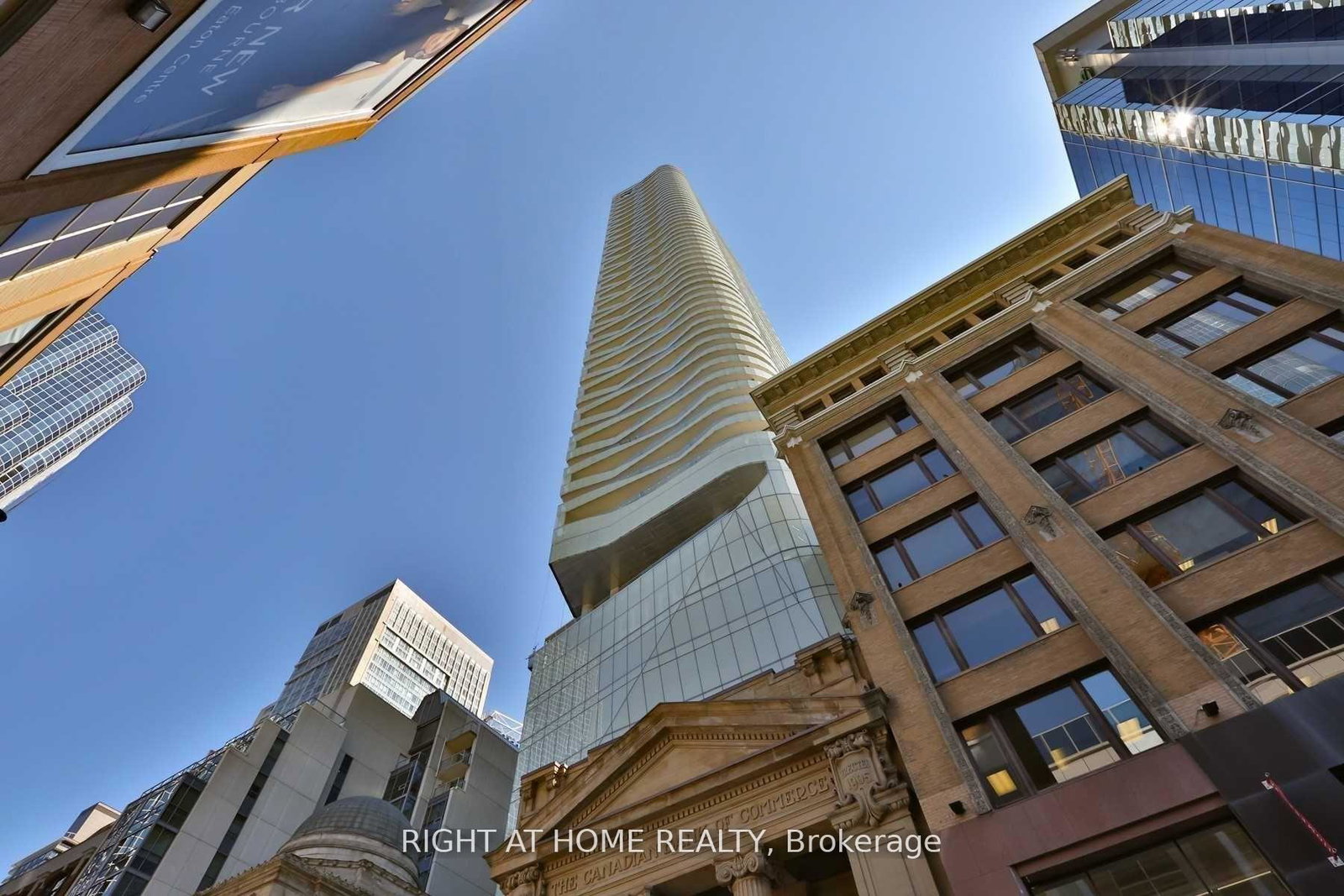 197-yonge-street-toronto-ontario-c12470121