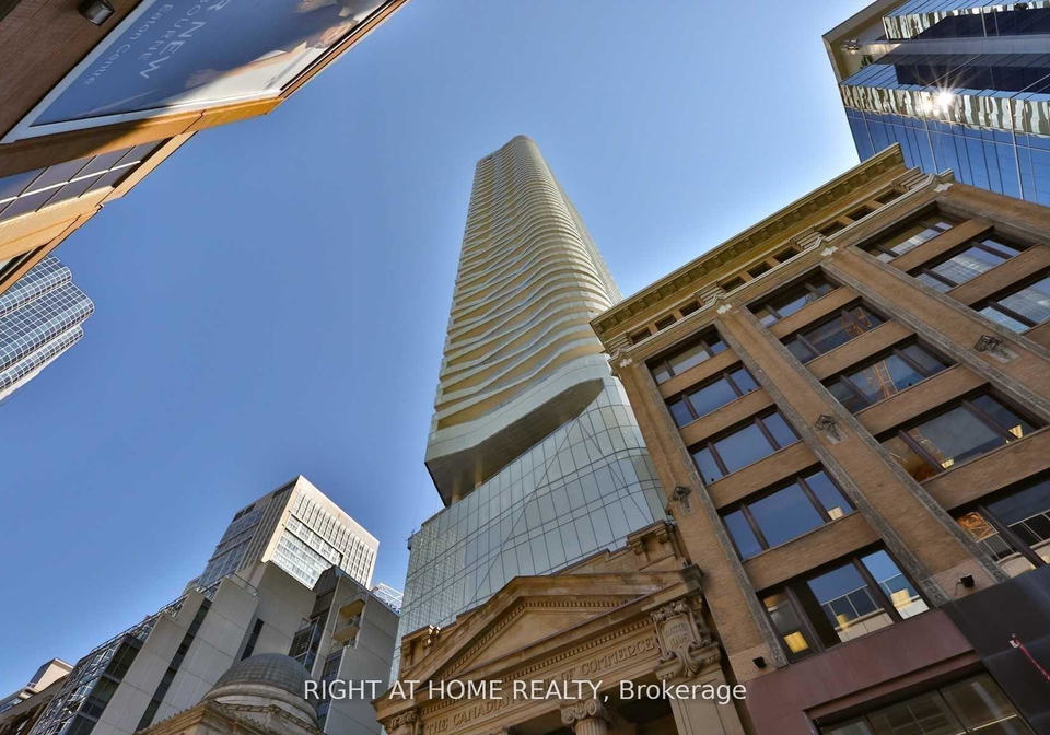197-yonge-street-toronto-ontario-c12470121