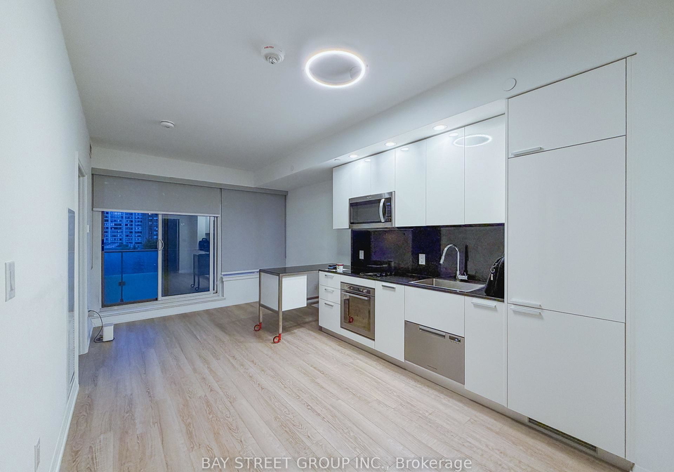 75-canterbury-place-toronto-ontario-c12470159