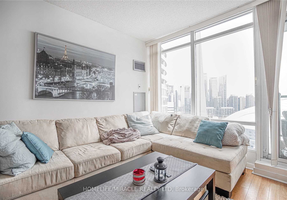 373-front-st-w-street-toronto-ontario-c12470186