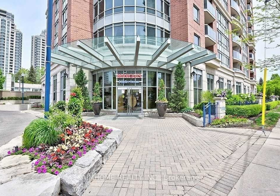 8-mckee-avenue-north-york-ontario-c12470247