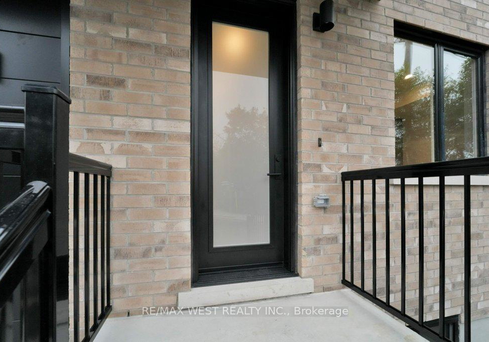 661-winona-drive-toronto-ontario-c12470391