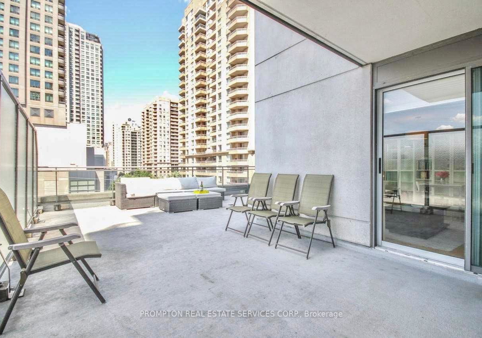 21-hillcrest-avenue-north-york-ontario-c12470469