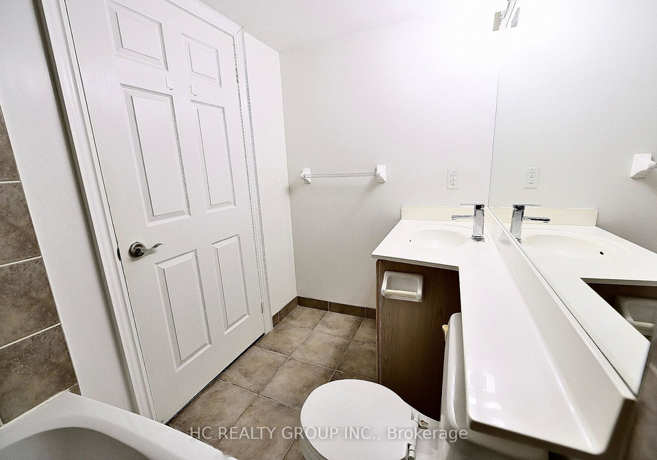 15-greenview-avenue-toronto-ontario-c12470508