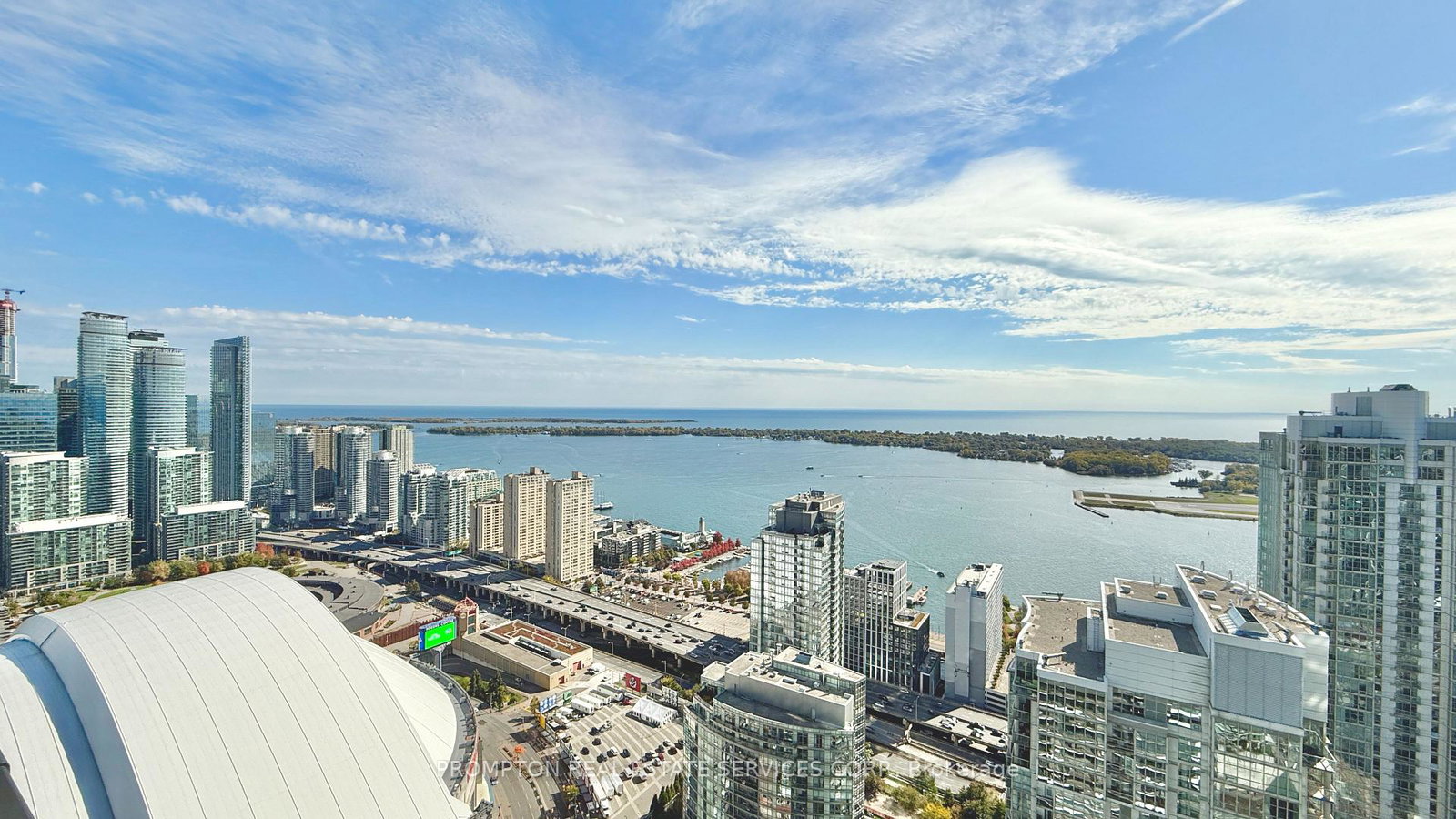 1-concord-cityplace-way-toronto-ontario-c12470543