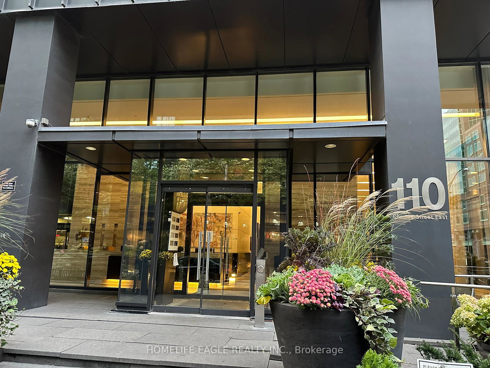 110-charles-street-e-toronto-ontario-c12470775