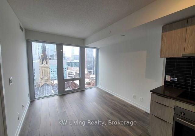 60-shuter-street-toronto-ontario-c12470838
