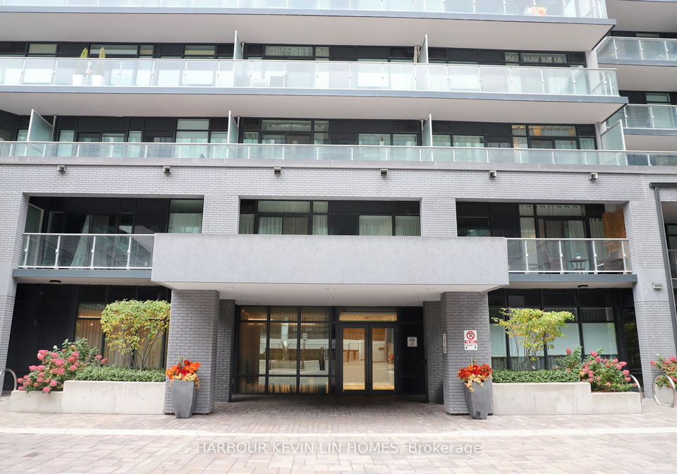 621-sheppard-avenue-e-north-york-ontario-c12470971