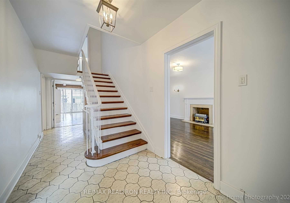 6-shelborne-avenue-toronto-ontario-c12471064
