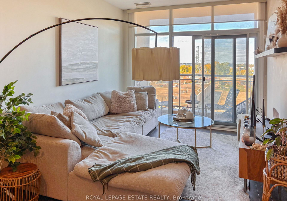 1-leaside-park-drive-east-york-ontario-c12471066