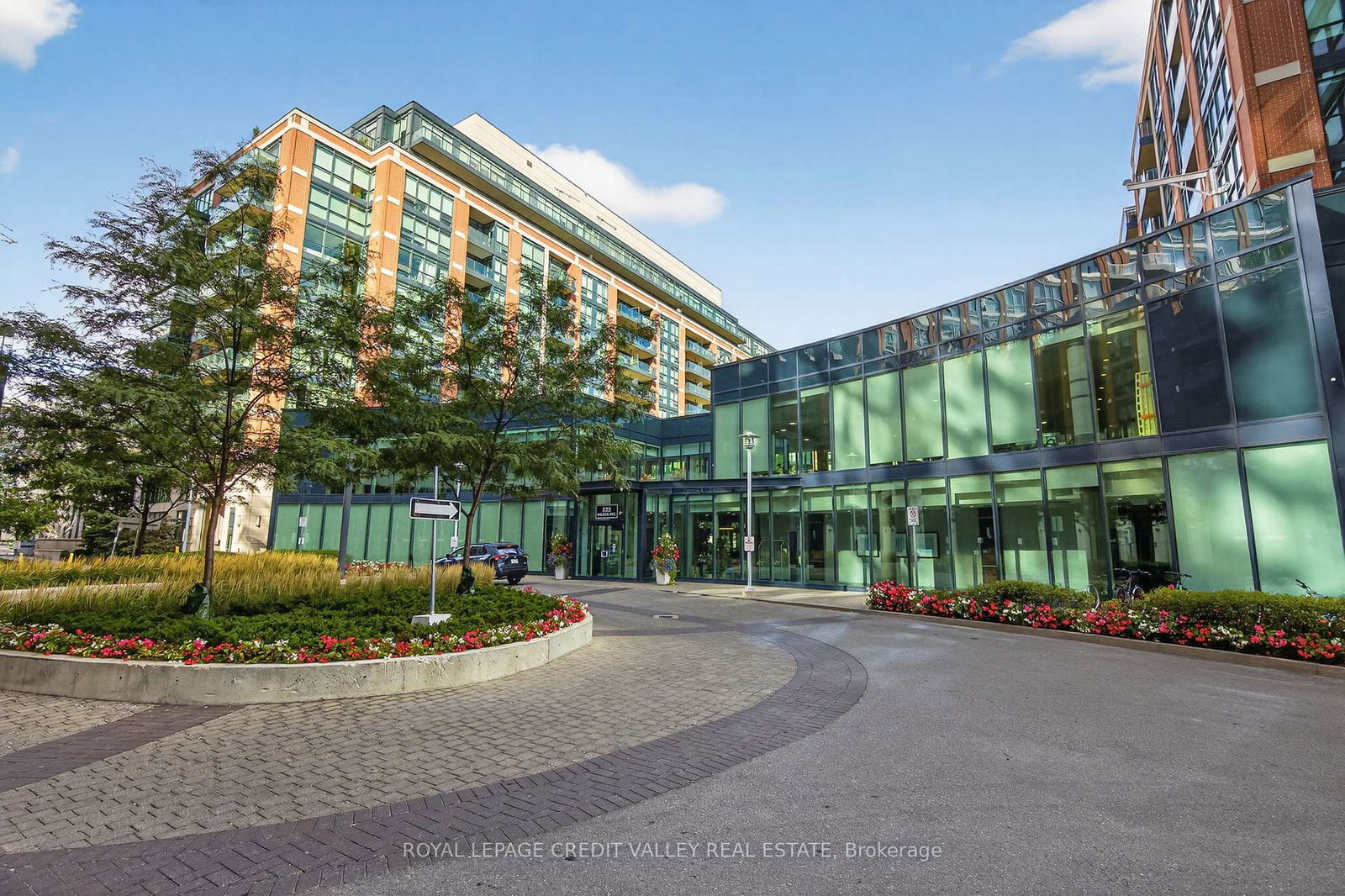 525-wilson-avenue-toronto-ontario-c12471179