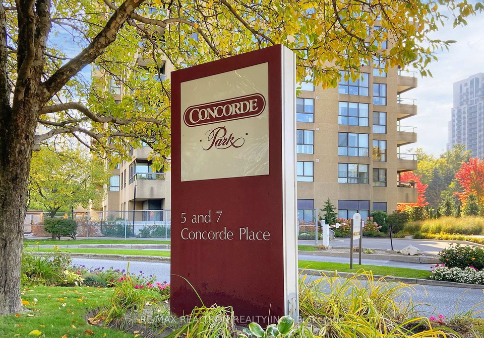 5-concorde-place-w-north-york-ontario-c12471299