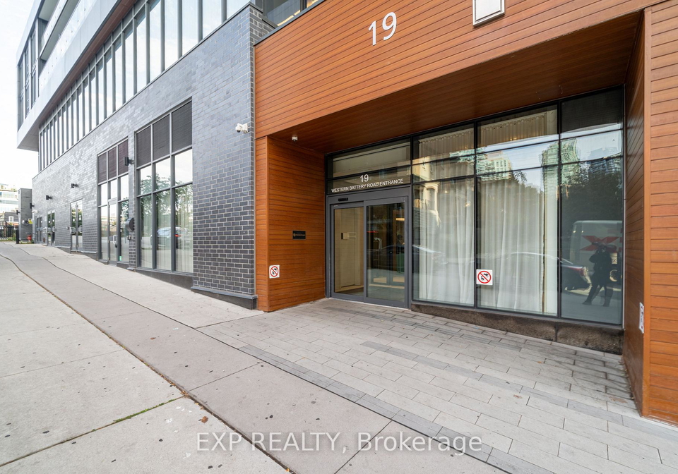 19-western-battery-road-toronto-ontario-c12471421