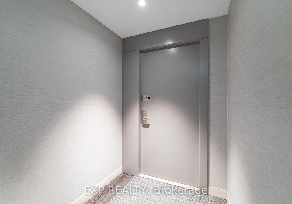 19-western-battery-road-toronto-ontario-c12471421
