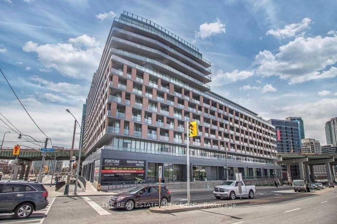 169-fort-york-boulevard-toronto-ontario-c12471424